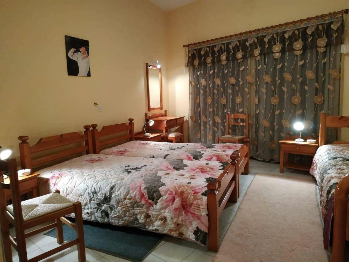 Piso Alonia Hotel Arachova Luaran gambar